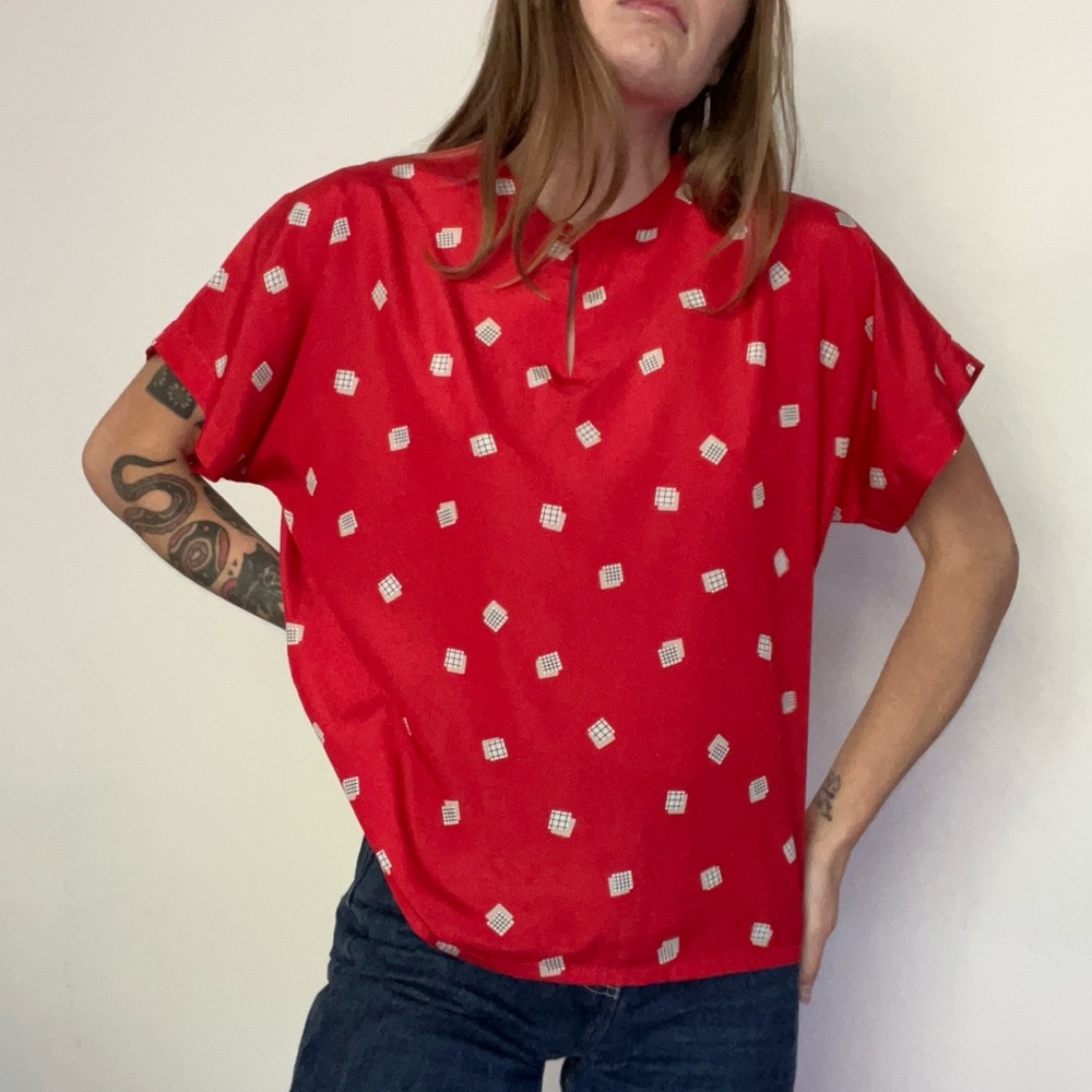 Red Geometric Blouse - Picture 3 of 6
